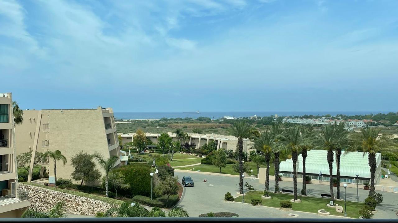 קיסריה נאות גולף- Oren Apartment エクステリア 写真